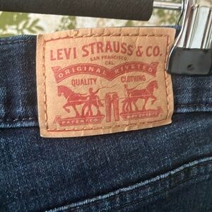 (US 8) Levi’s Jeans